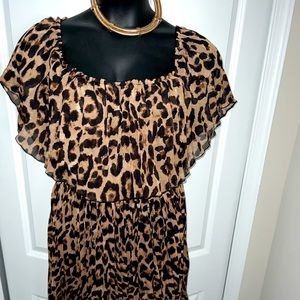 Fabulous leopard pleated dress (plus-size)